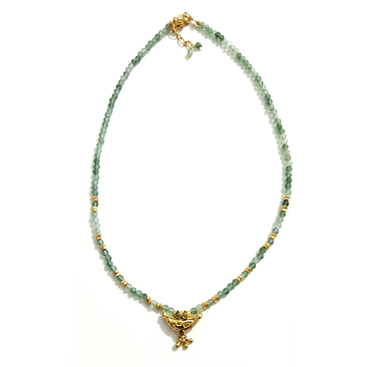 שרשרת מסע הנפש ג'ייד הודי