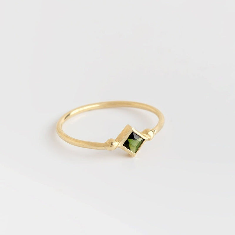 טבעת פרינסס אבני חן זהב 14 קראט