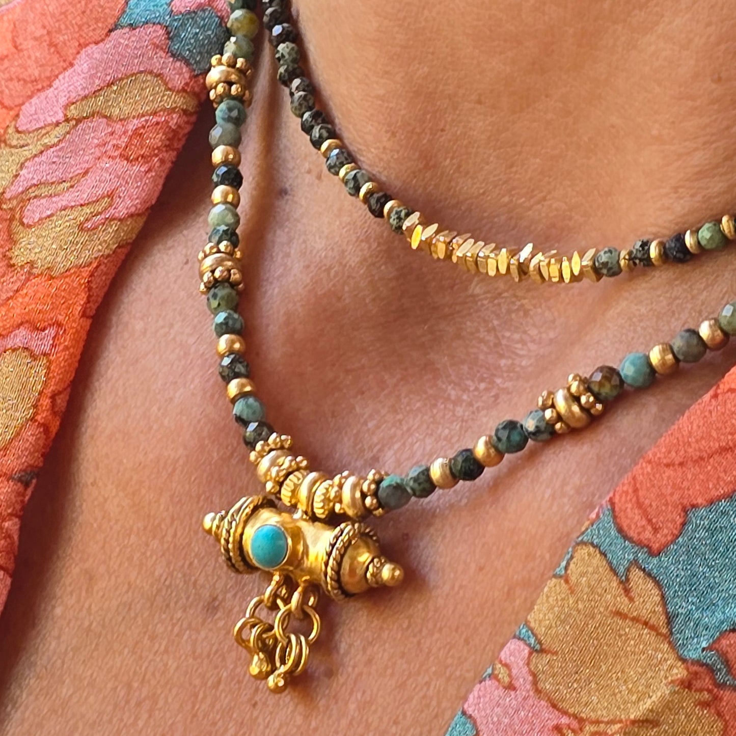 סט שרשראות לב המדבר