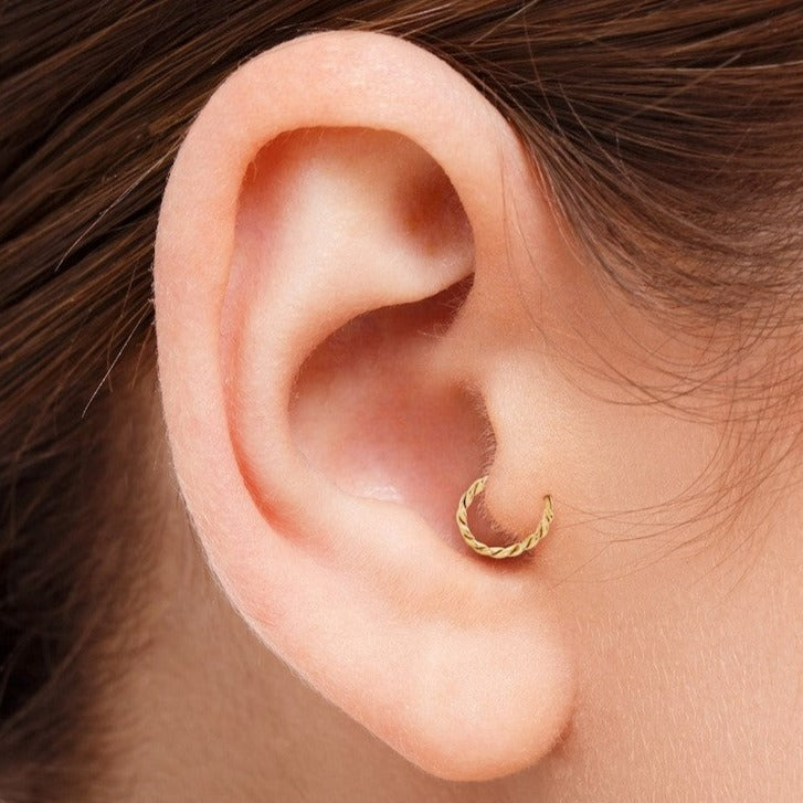 טראגוס חישוק קרלה